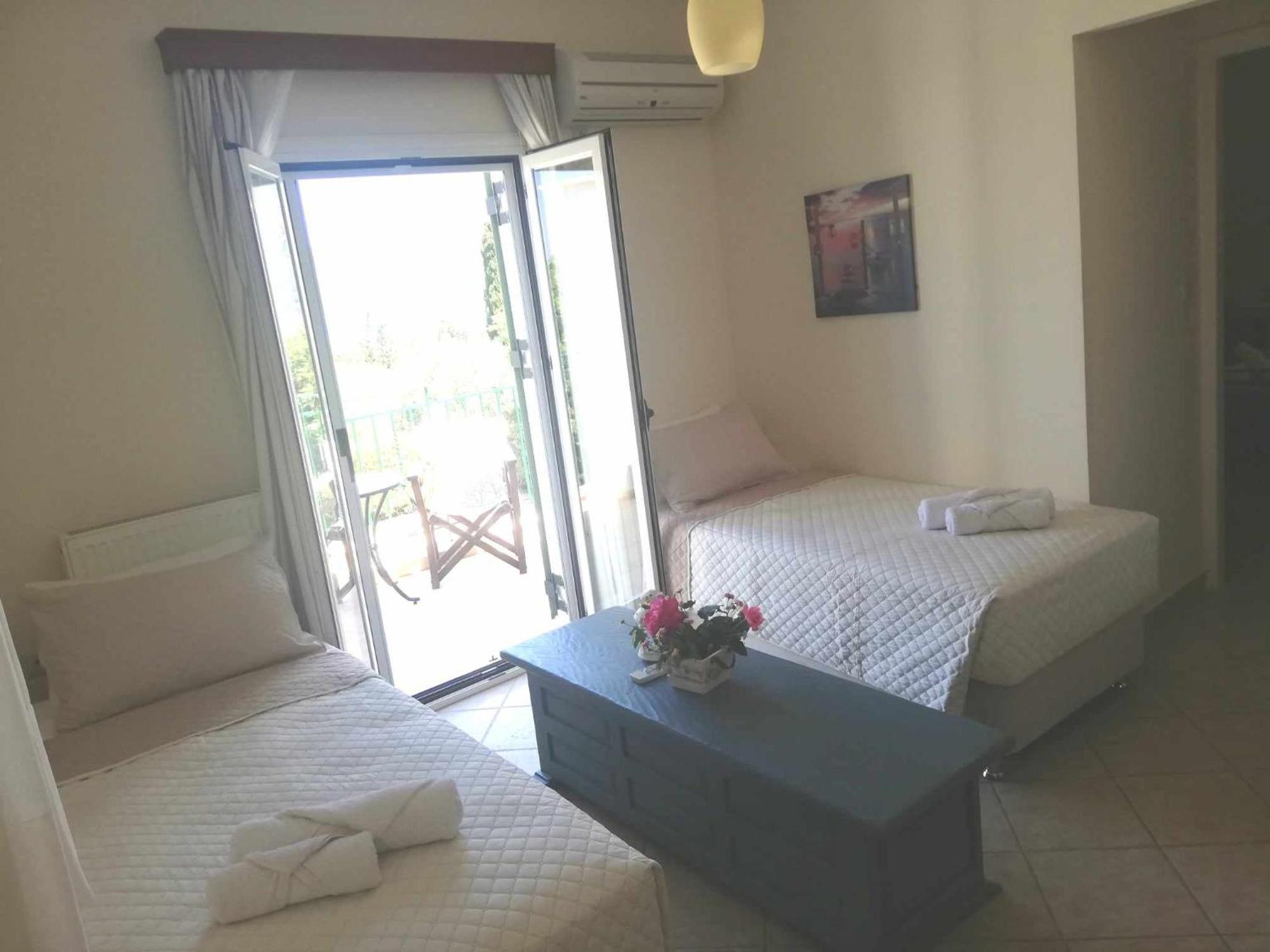 Iliachtides Villas Karavomylos Exterior foto