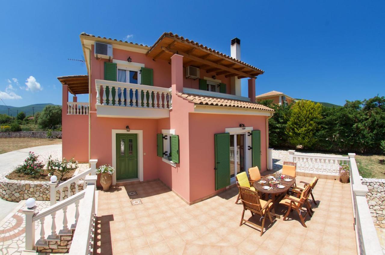 Iliachtides Villas Karavomylos Quarto foto